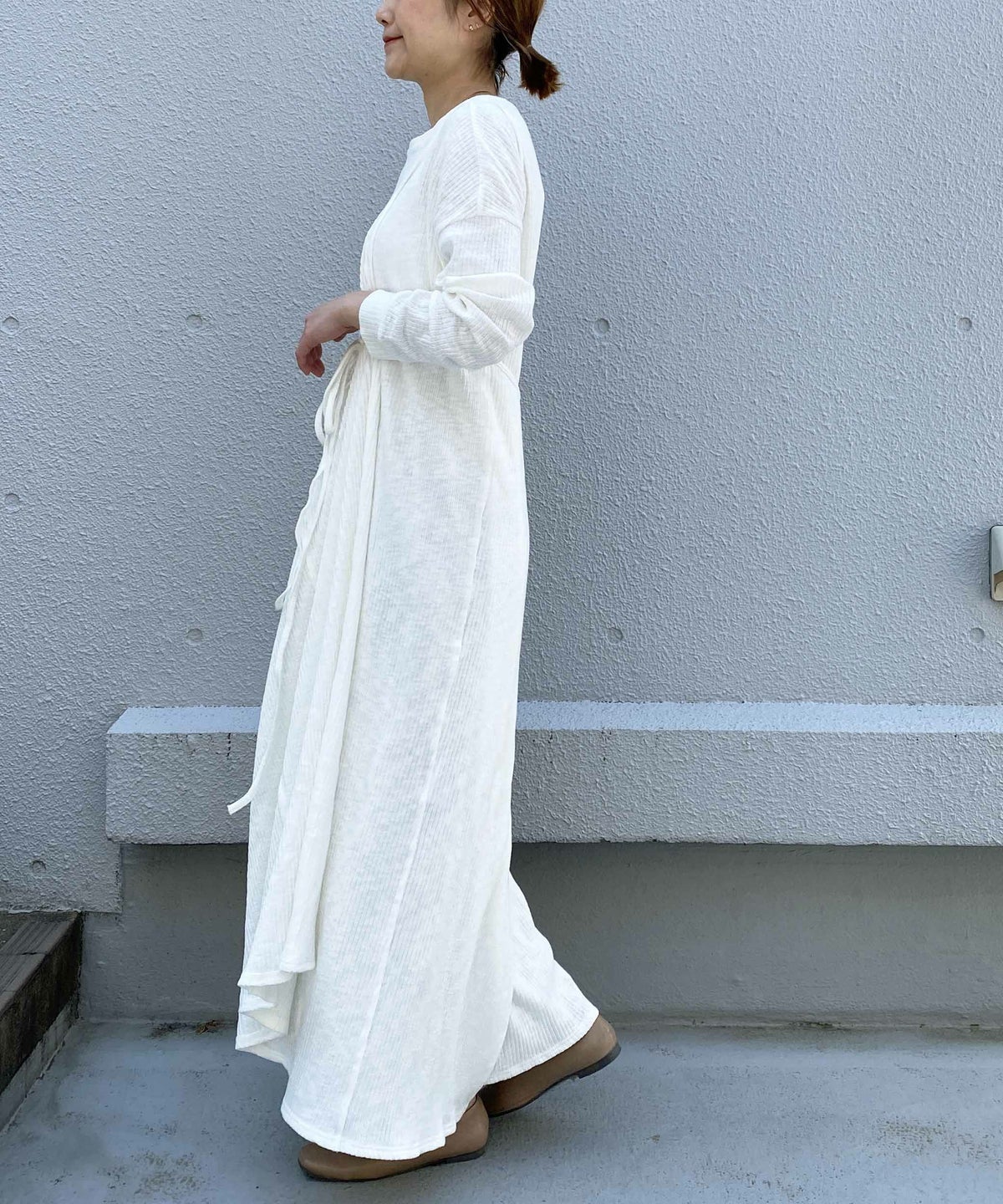 model：H164　着用サイズ：M　オフホワイト　パターンB