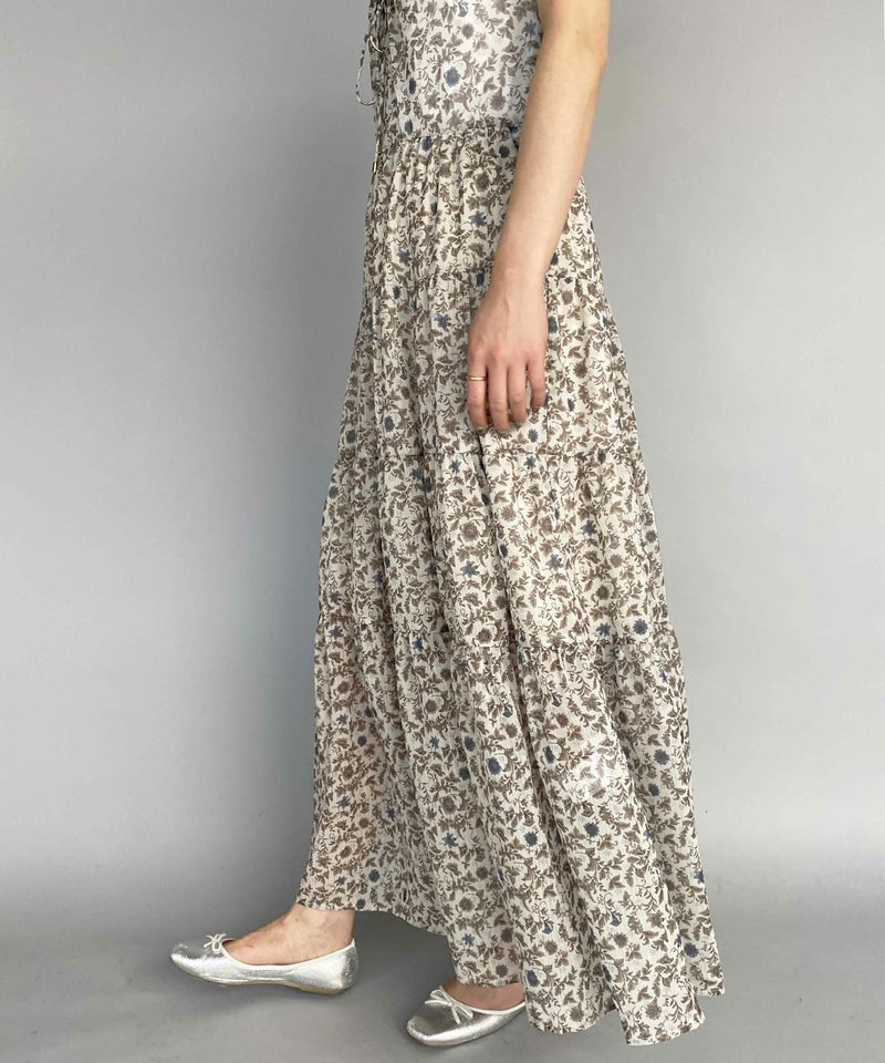 model：H164　着用サイズ：M　ベージュ