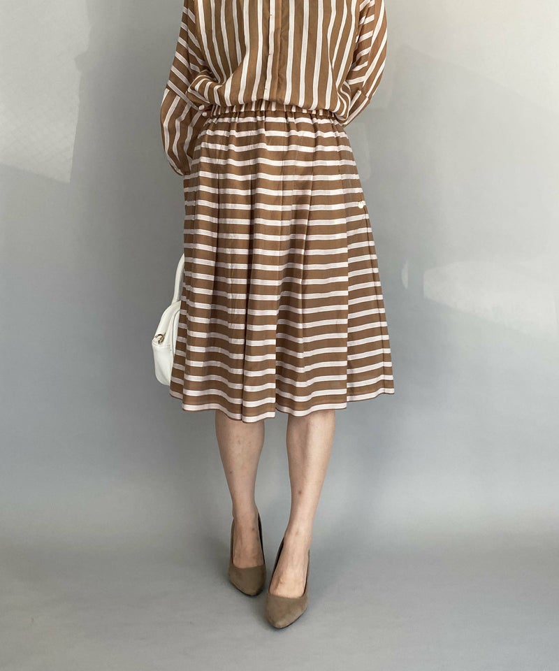 model：H164　着用サイズ：M　ブラウン