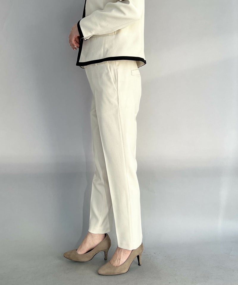 model：H164　着用サイズ：M　グレイッシュベージュ