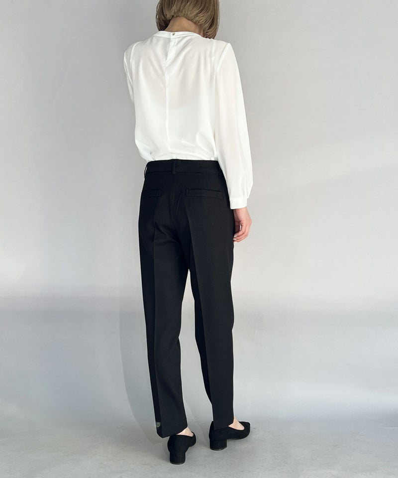 model：H164　着用サイズ：M　ネイビー