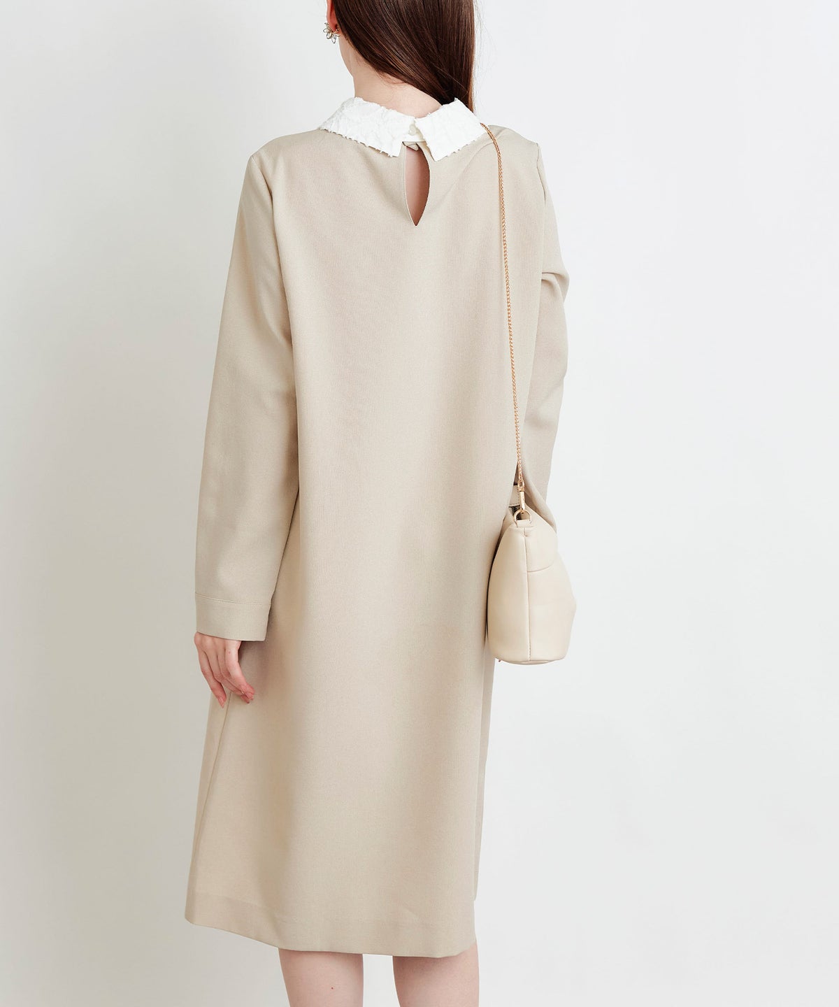 model：H160　着用サイズ：M　ベージュ