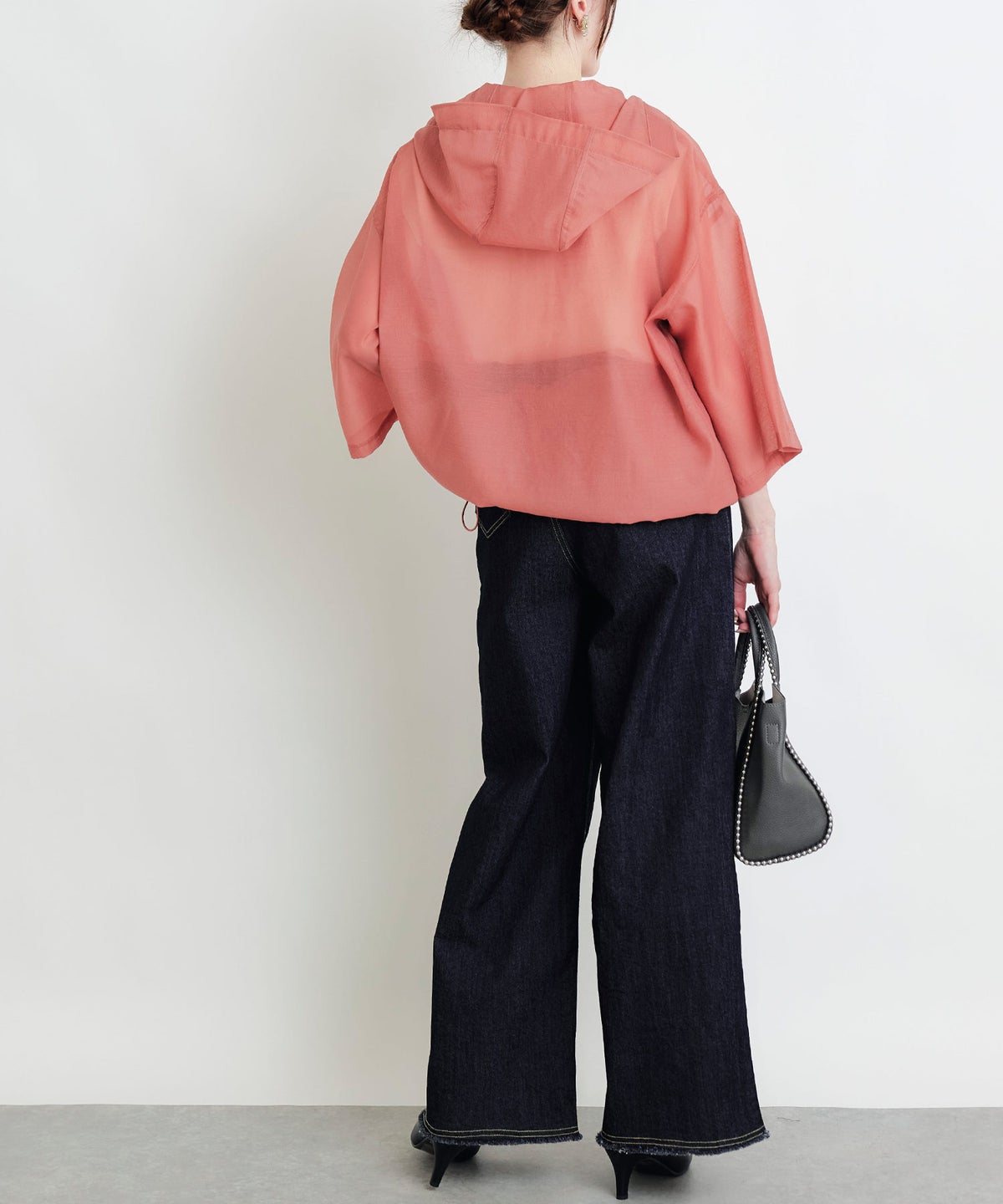 model：H160　着用サイズ：M　テラコッタ