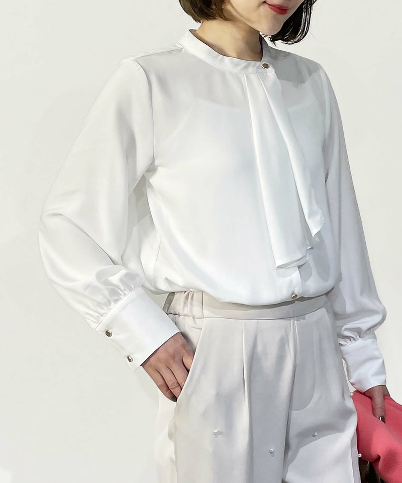 model：H164　着用サイズ：M　オフホワイト