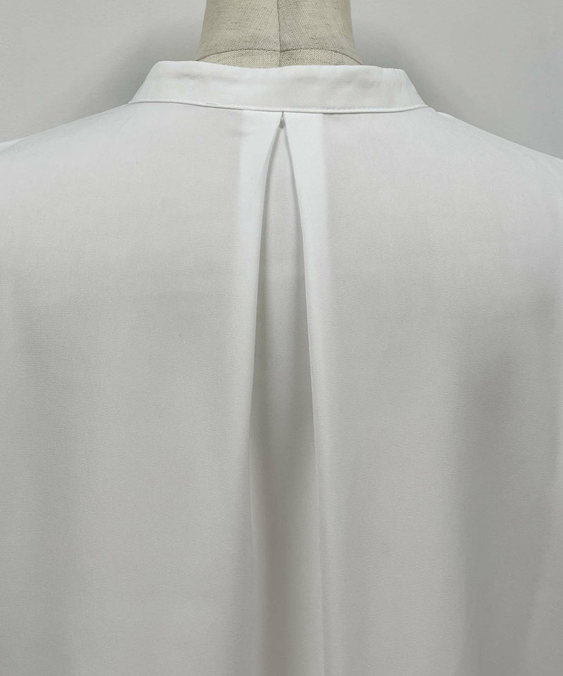 着用トルソーサイズ：B80, W60, H86 (Mサイズ着用）後ろ