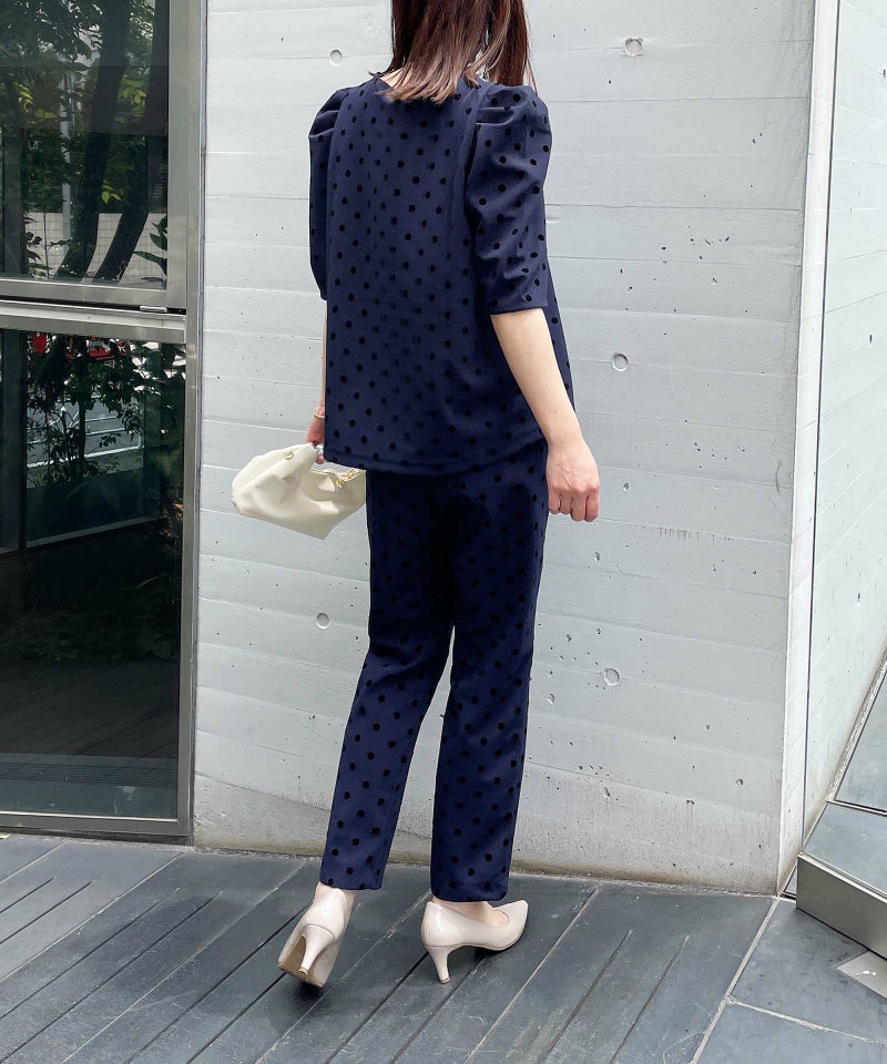 model：H164　着用サイズ：M　ネイビー　(セットアップ)