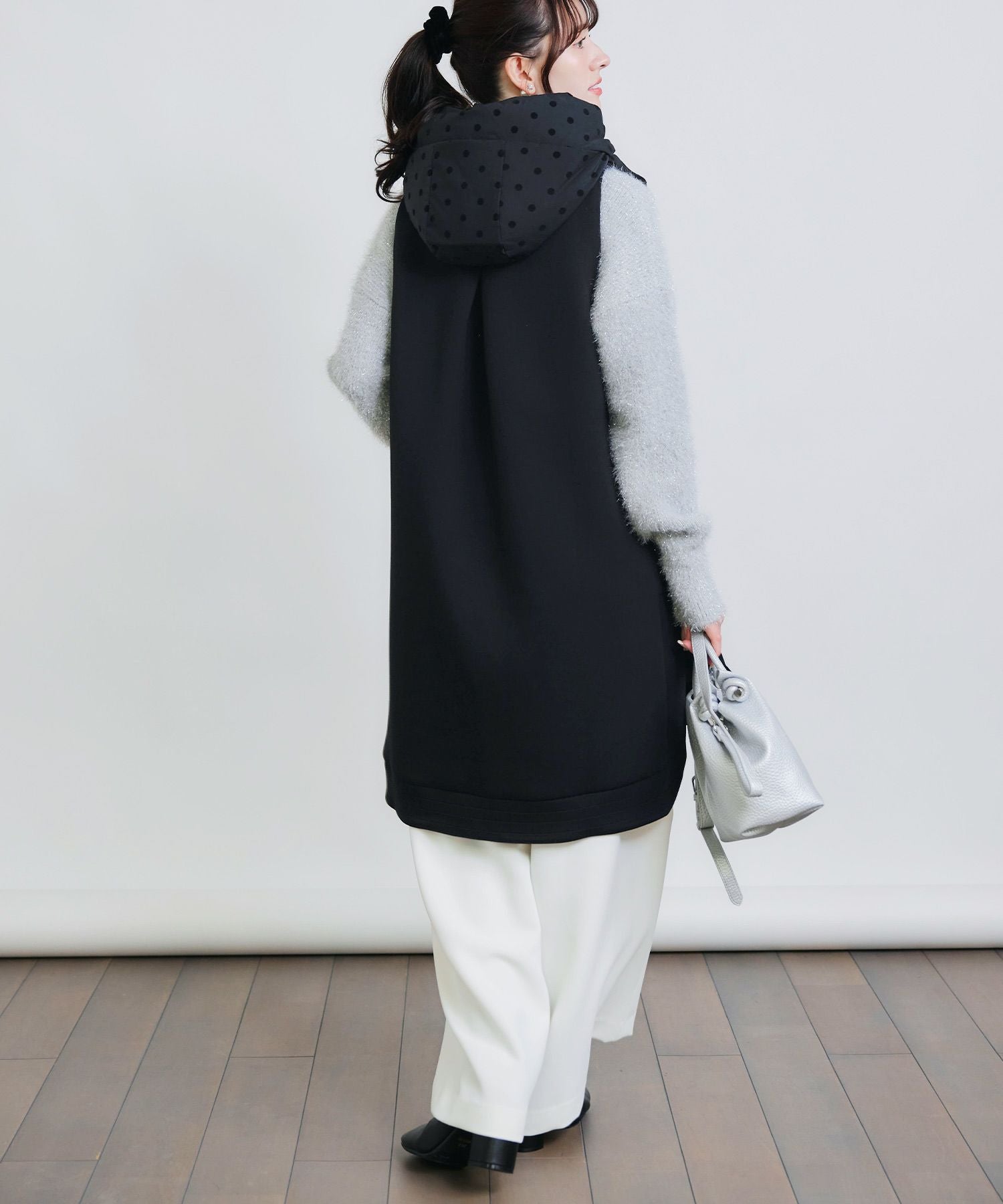 極美品 CLOCHE ビッグシルエット 変形 モード ダウンベスト 極美品 CLOCHE ビッグシルエット 変形 モード ダウンベスト 【公式通販】