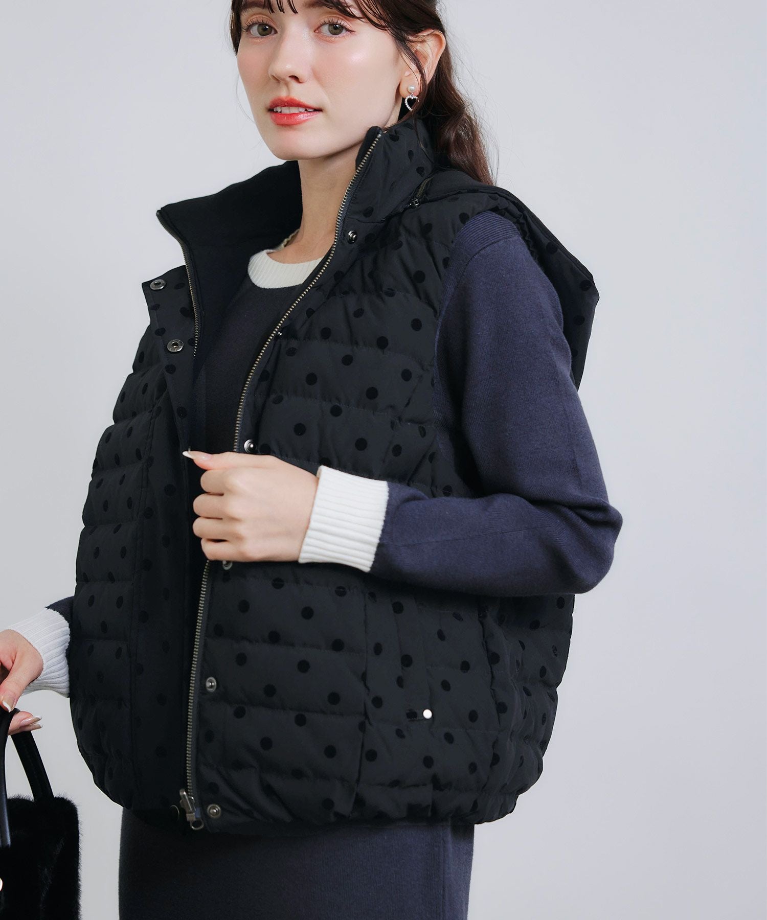 フロッキードットリバーシブルダウンベスト | PICCIN (ピッチン) 公式通販