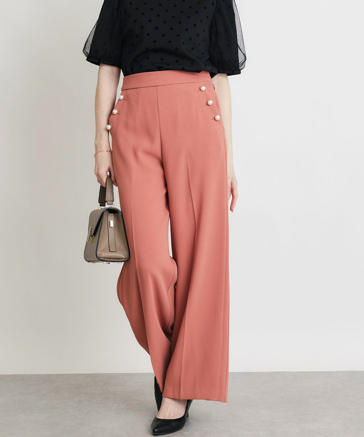 model：H160　着用サイズ：M　ピンク