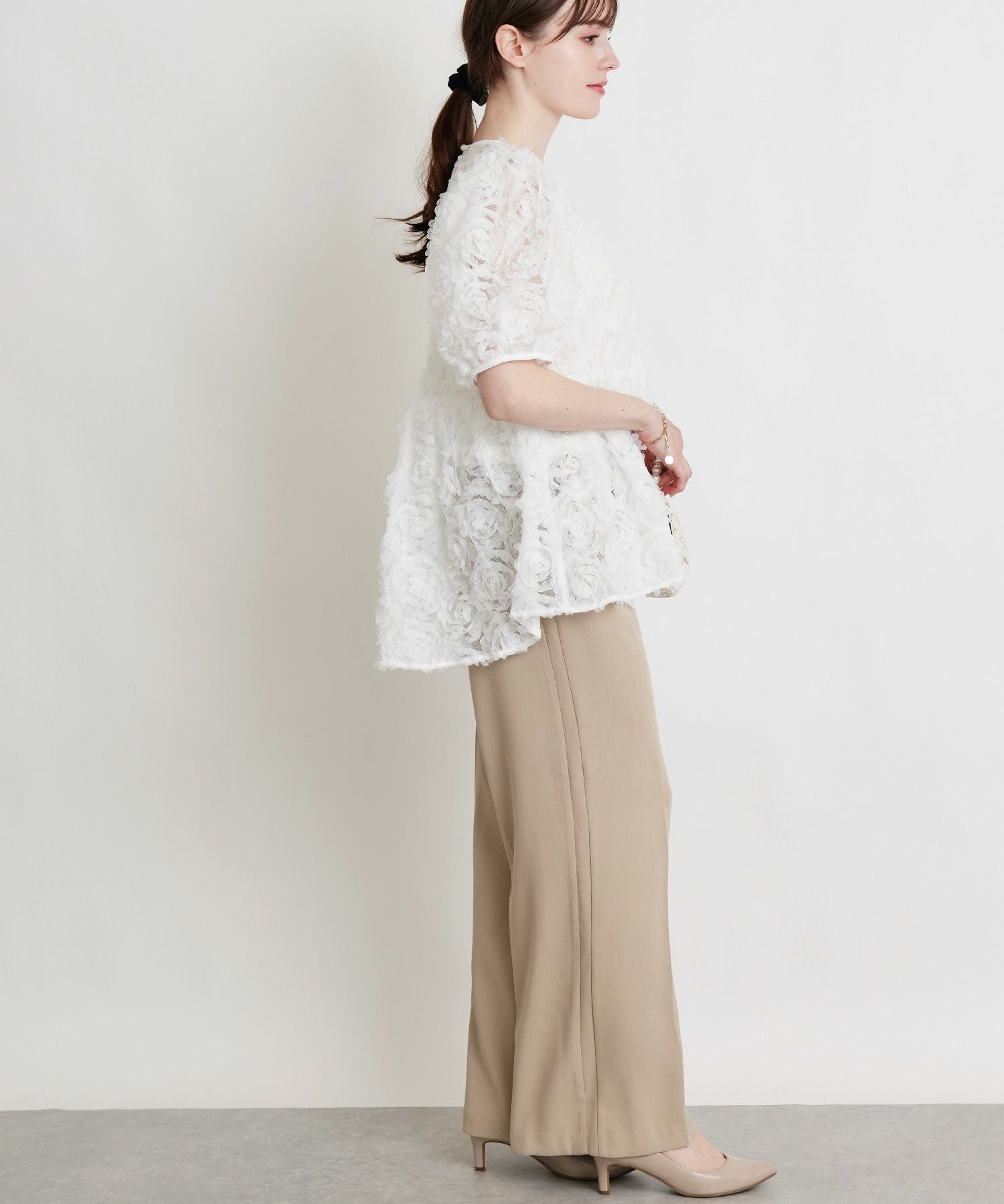 PLEATS PLEASE PP91-JF204ホワイトハーフパンツ総丈69cm PLEATS PLEASE（プリーツ プリーズ） 良品 PLEATS PLEASE ISSEY MIYAKE