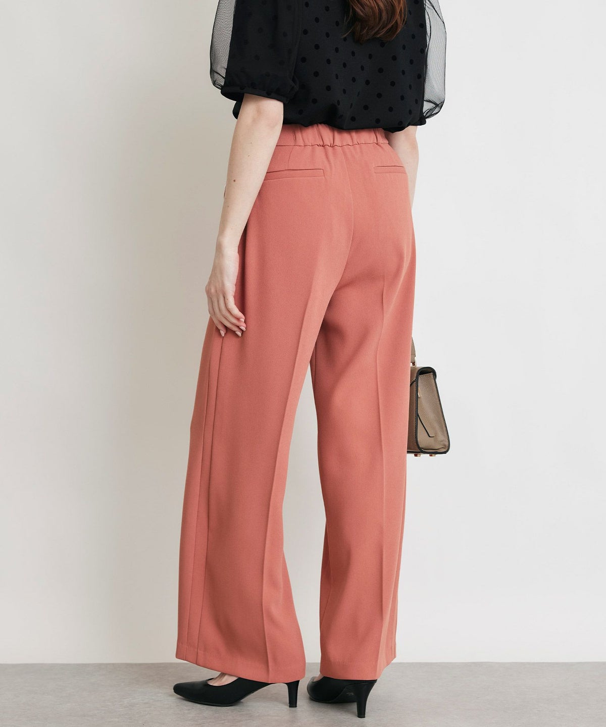 model：H160　着用サイズ：M　ピンク