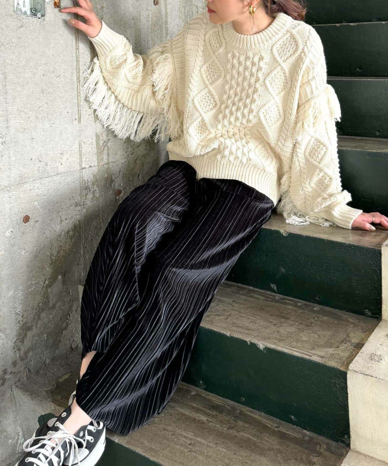 model：H164　着用サイズ：M　アイボリー