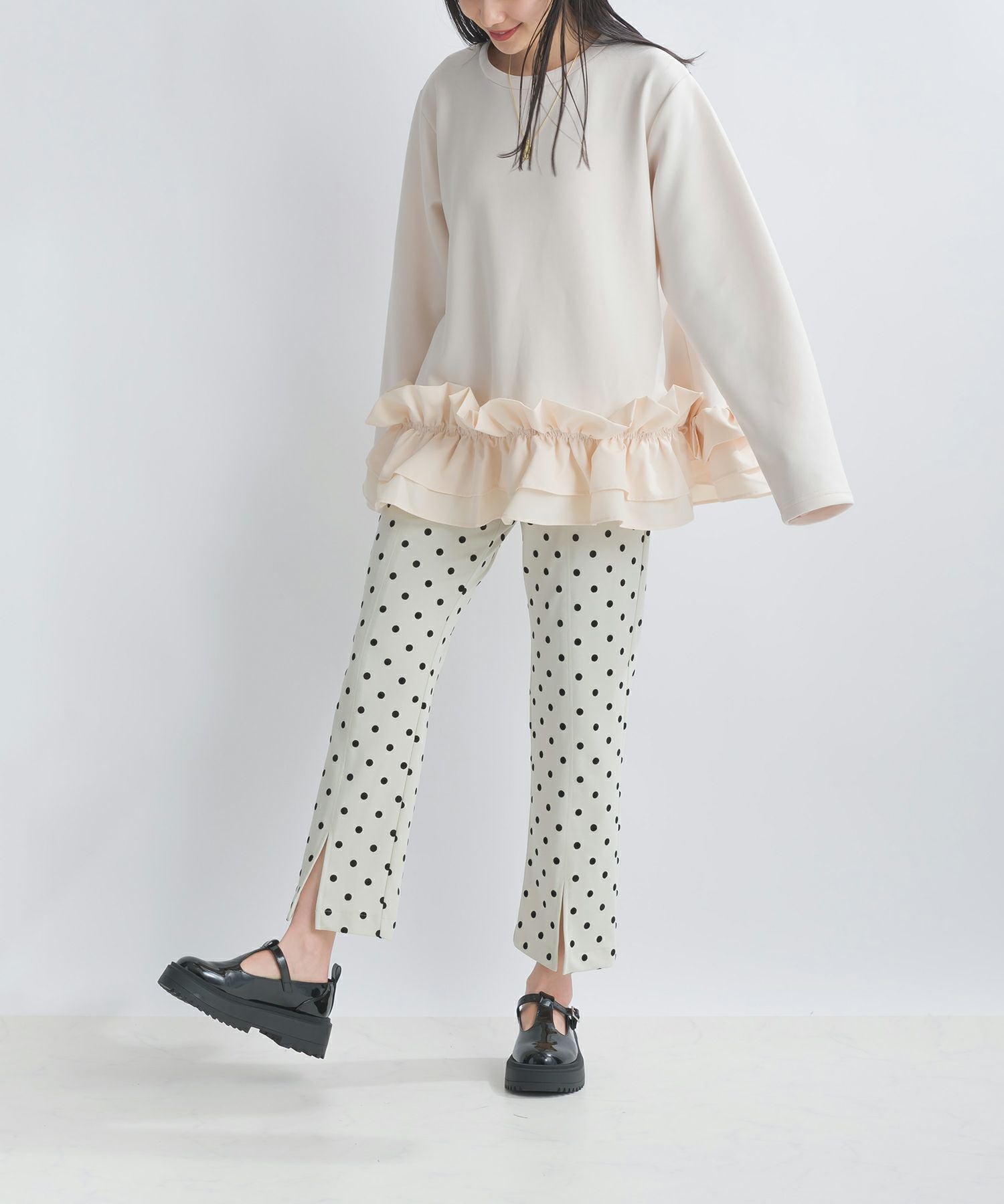 フロッキードットフロントスリットストレッチパンツ | PICCIN