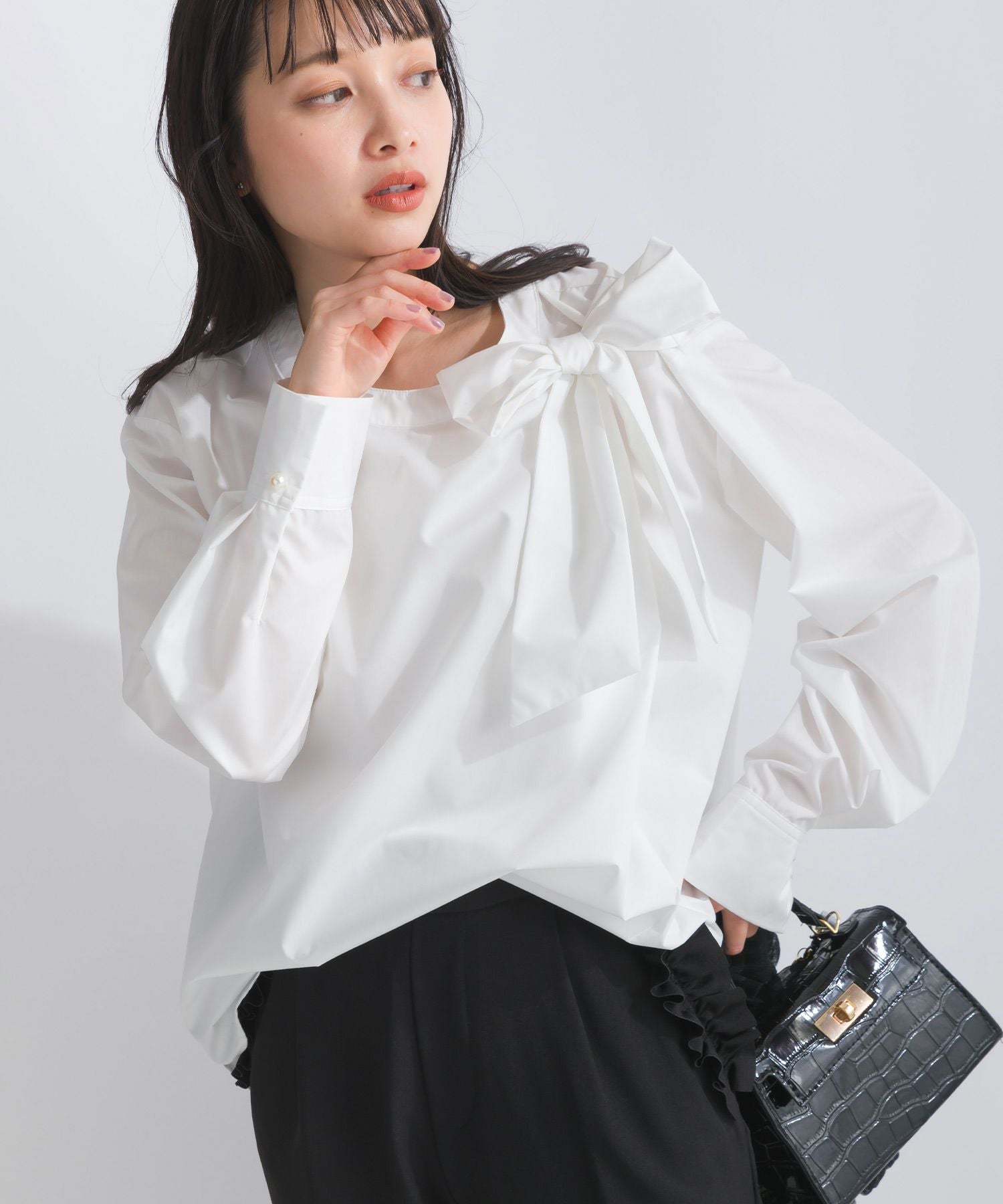 新品⭐︎EMMA TANK PALLADIO GRID リボンショルダーブラウス ショルダーリボンブラウス | PICCIN (ピッチン) 公式通販