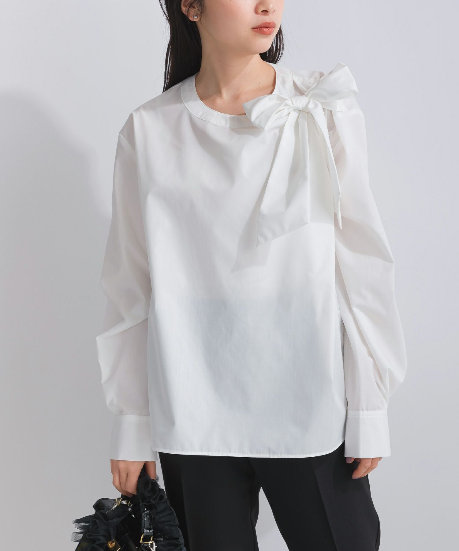 新品・未使用【shirocon】リボンパワーショルダーブラウス　36 Blouse / shirocon – yori shirocon