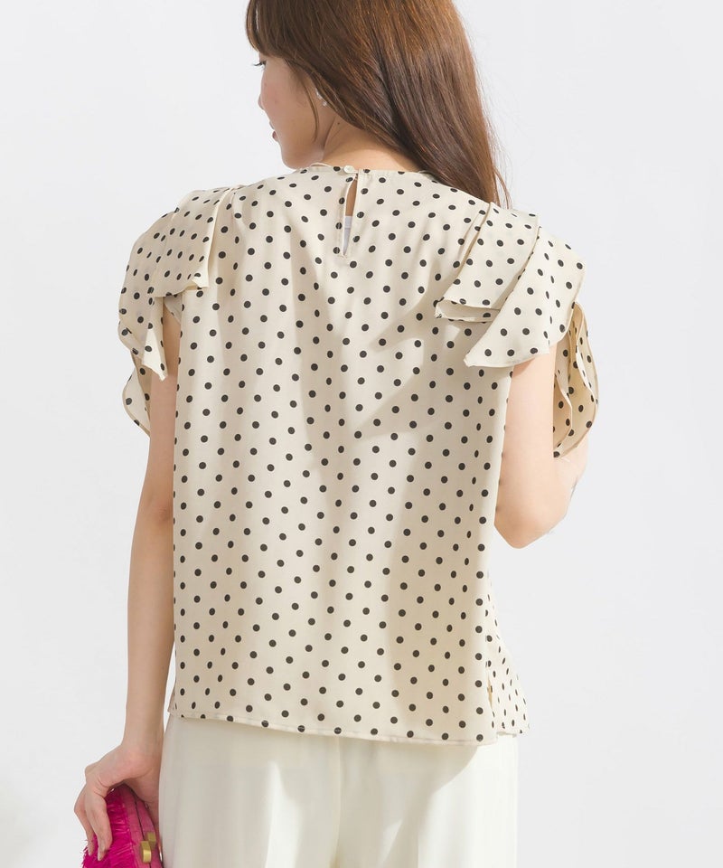 model：H165　着用サイズ：M　オフホワイト