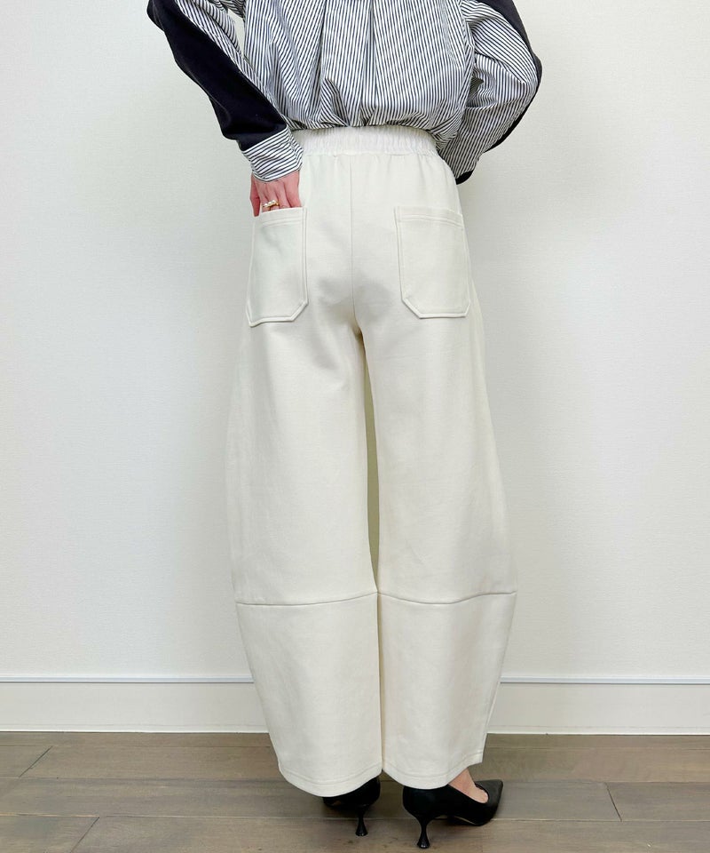 model：H164　着用サイズ：M　オフホワイト