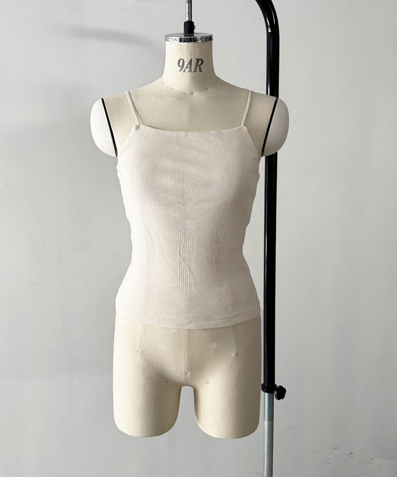 トルソーサイズ：B81 W61 H88　アイボリー