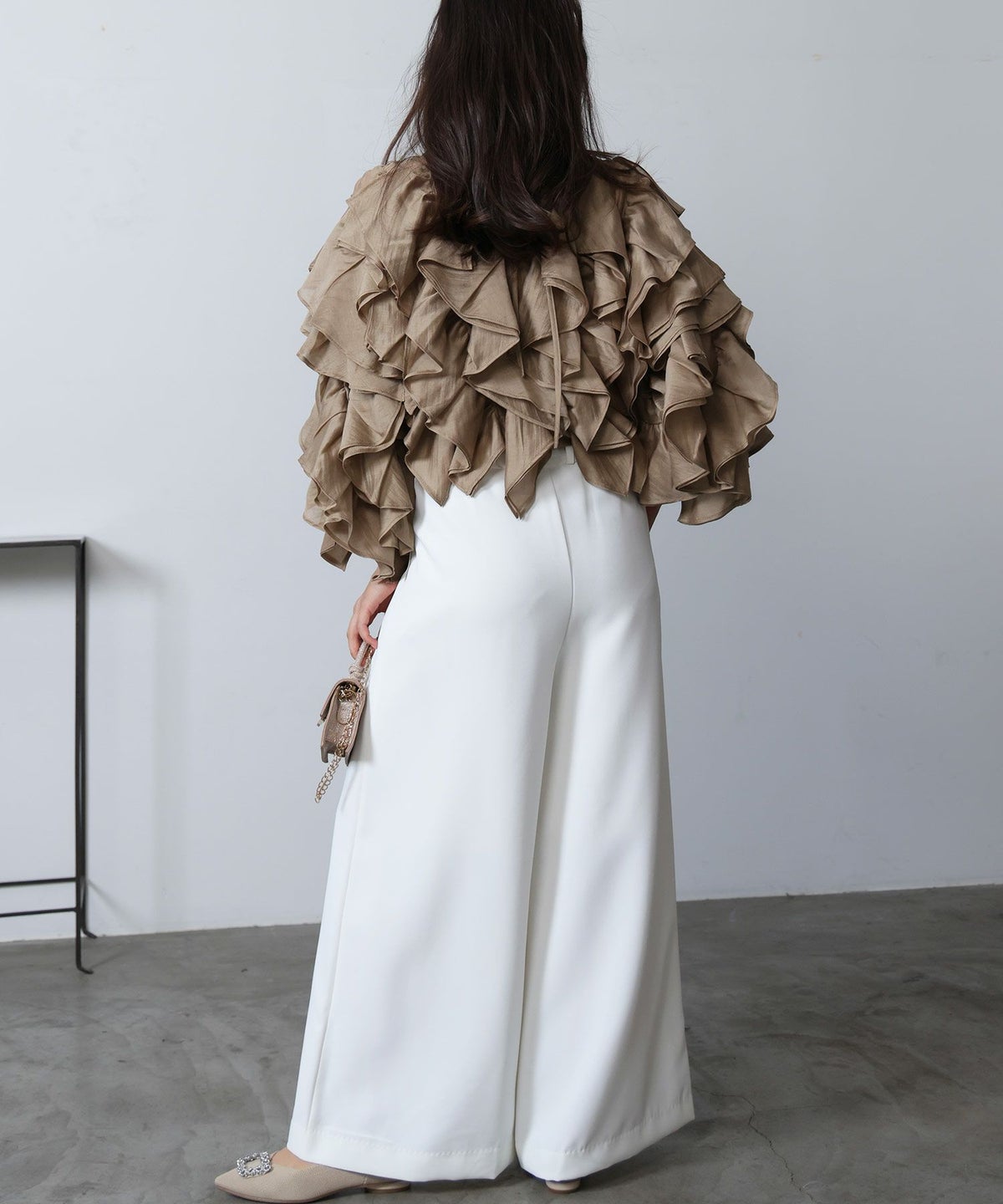 model：H160　着用サイズ：M　キャメル