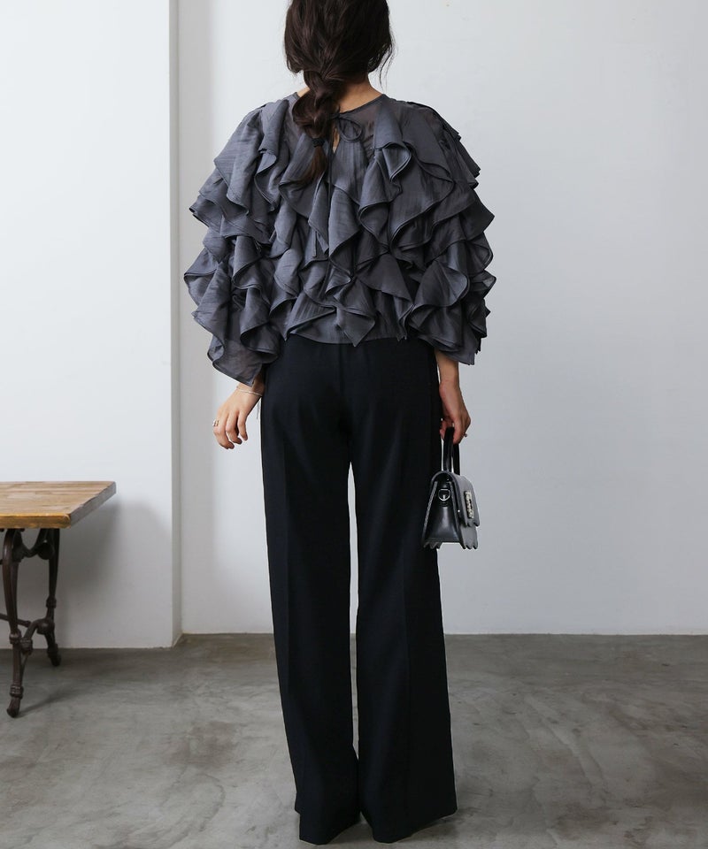 model：H160　着用サイズ：M　チャコールグレー