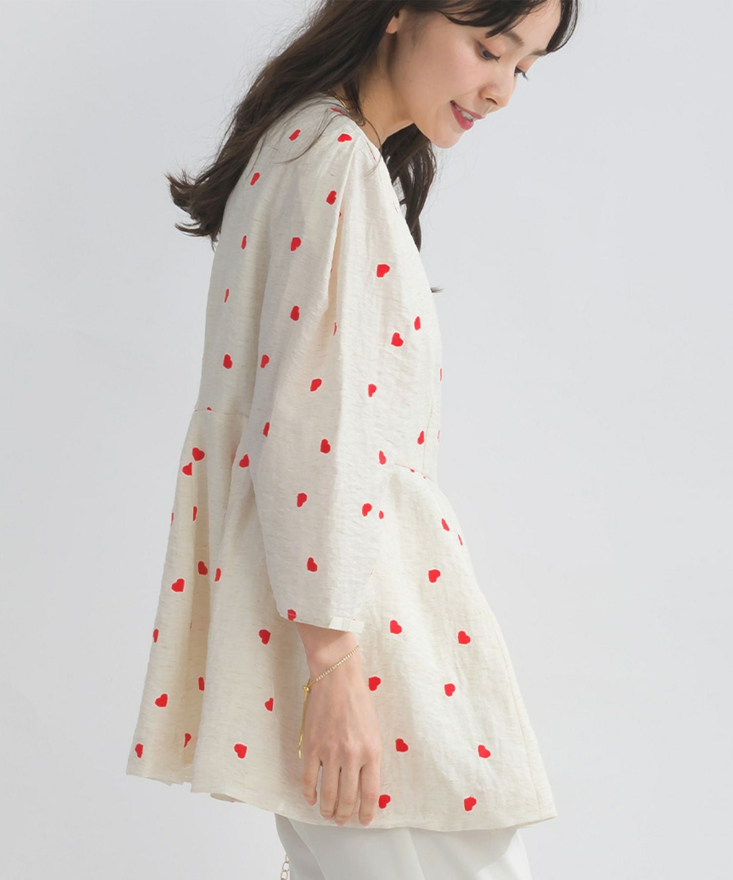 ハート刺繍袖リボンペプラムブラウス | PICCIN (ピッチン) 公式通販