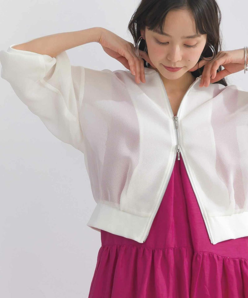 model：H153　着用サイズ：M オフホワイト