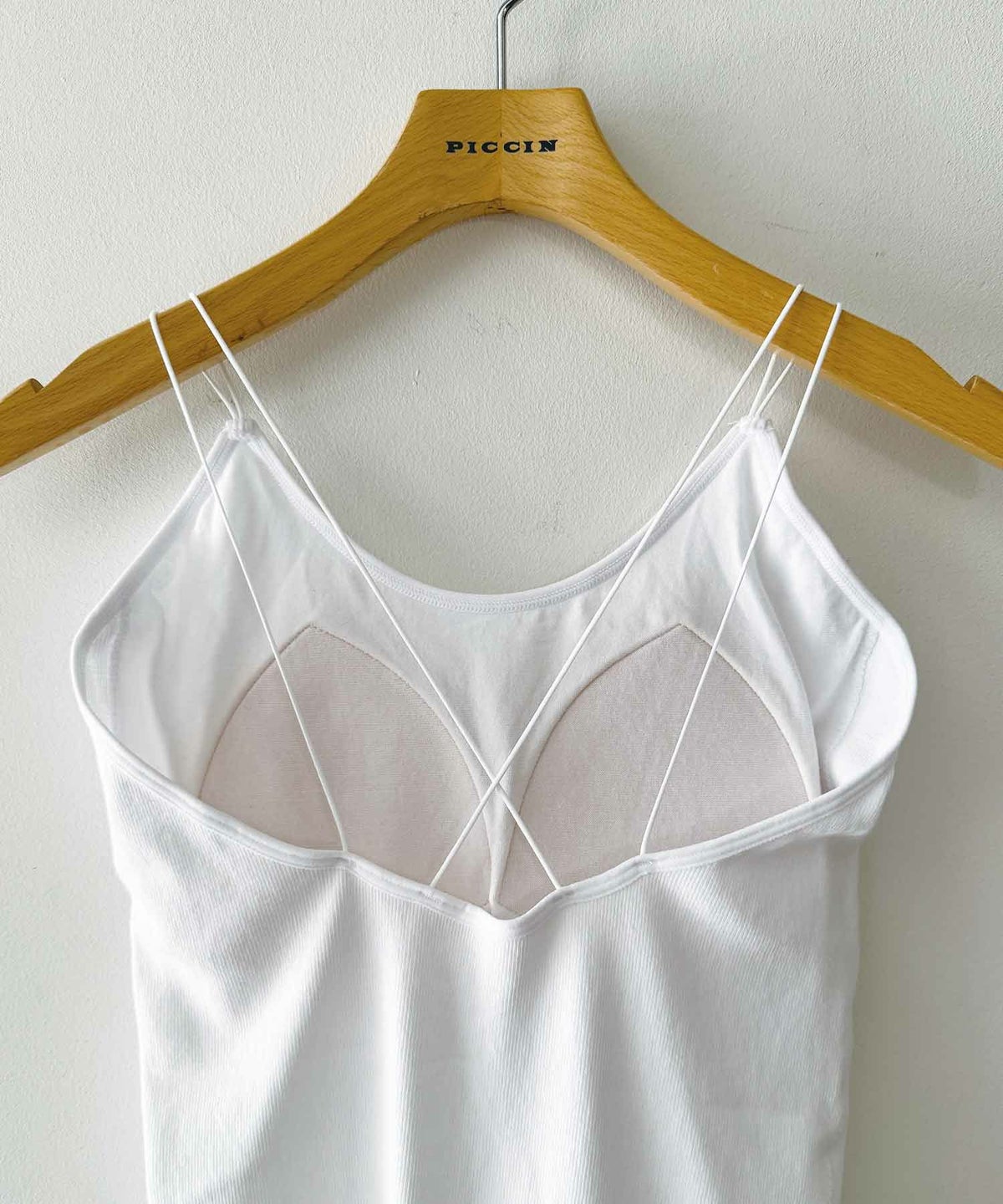 カップ付き丸編みキャミソール