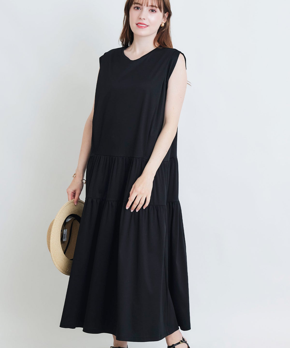 model：H160　着用サイズ：M　ブラック
