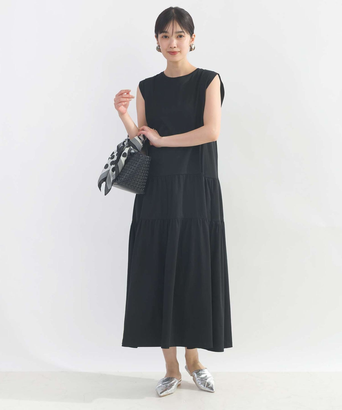 model：H162　着用サイズ：M　ブラック