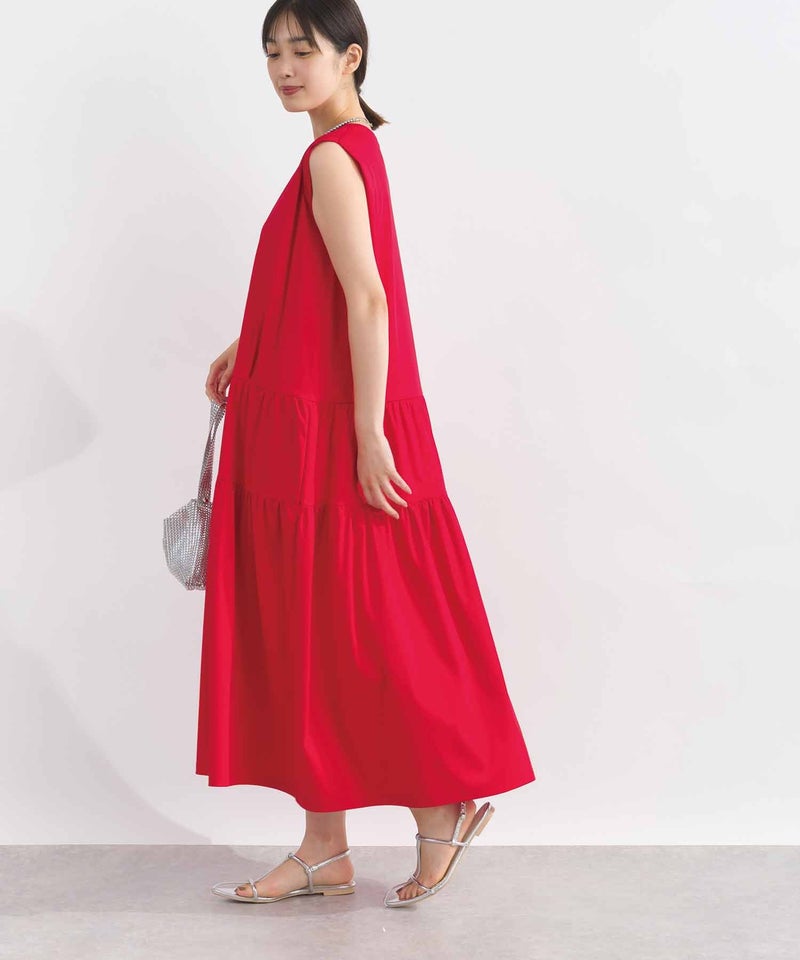 model：H162　着用サイズ：M　レッド