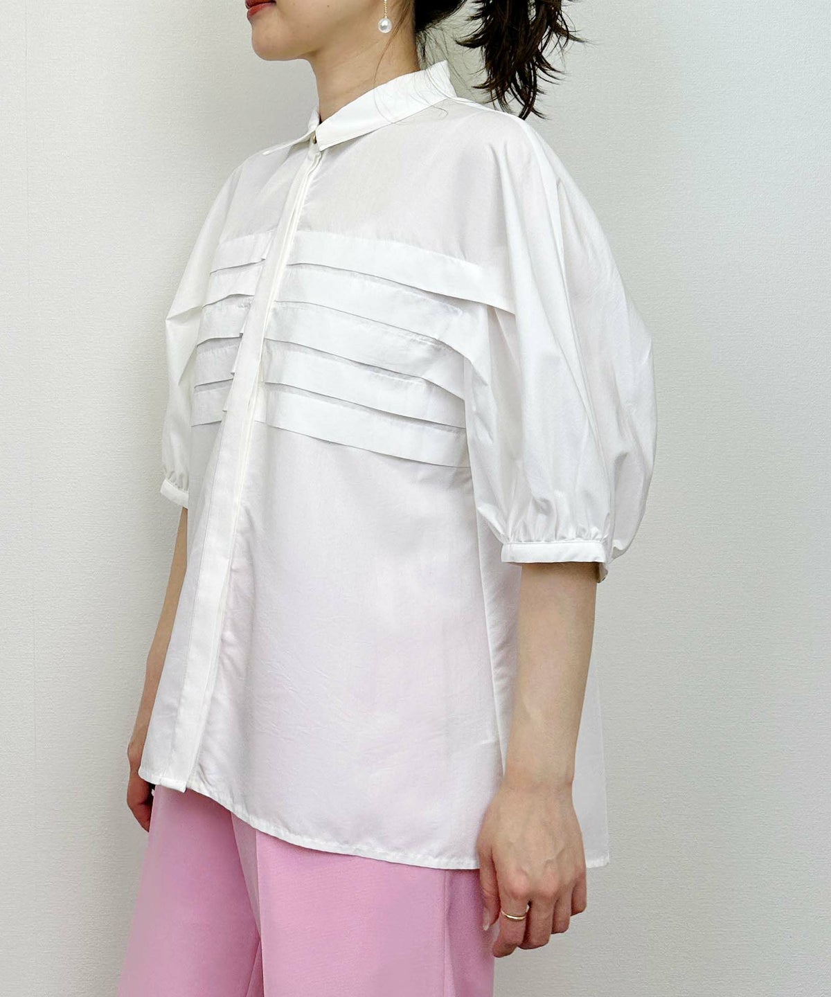model：H164　着用サイズ：M　オフホワイト