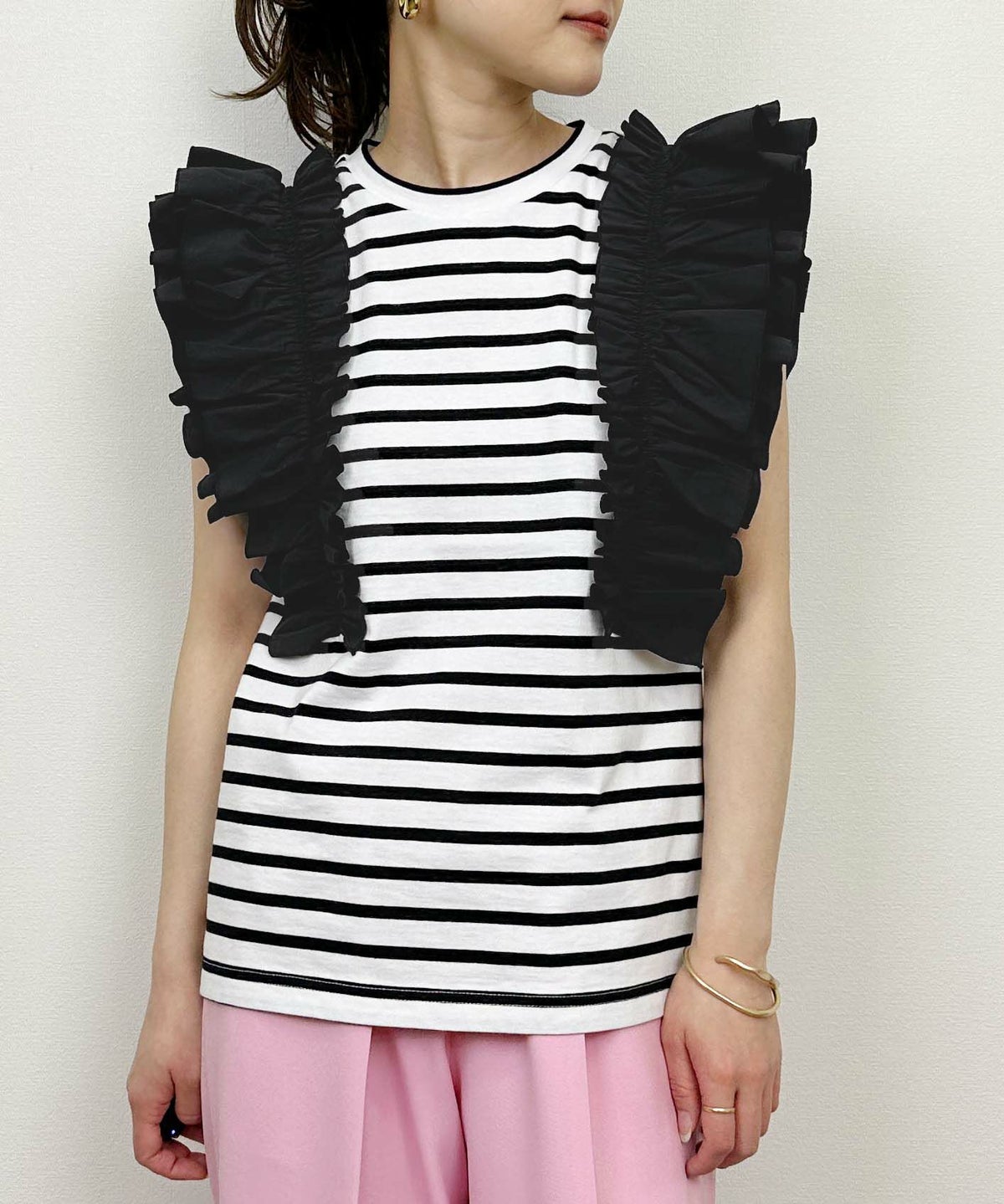 model：H164　着用サイズ：M　オフホワイト