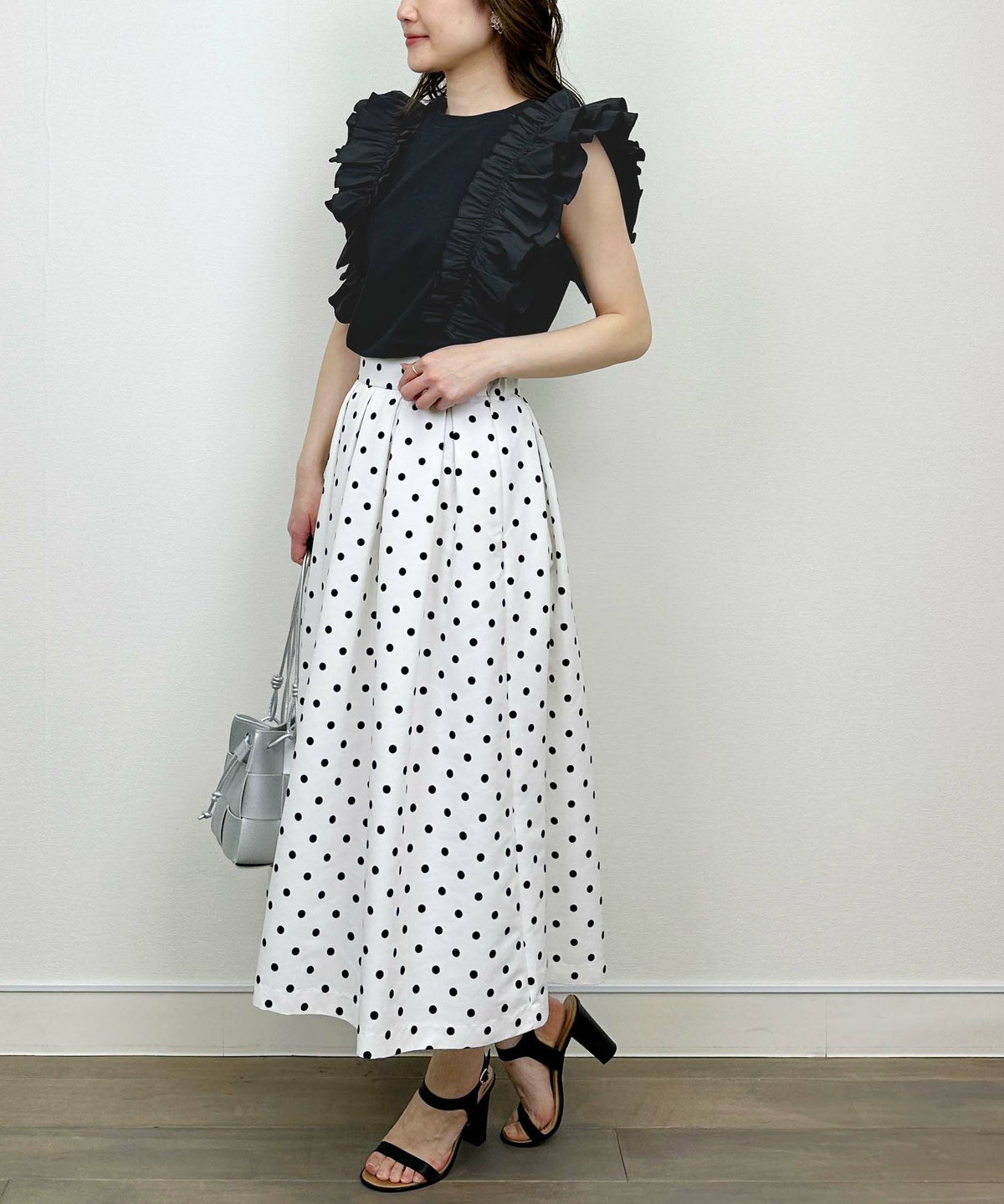 model：H164　着用サイズ：M　ブラック