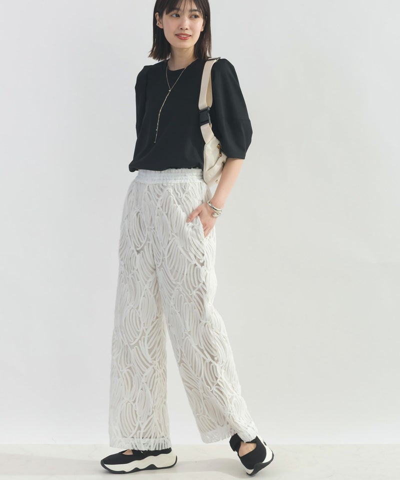 model：H162　着用サイズ：M　オフホワイト