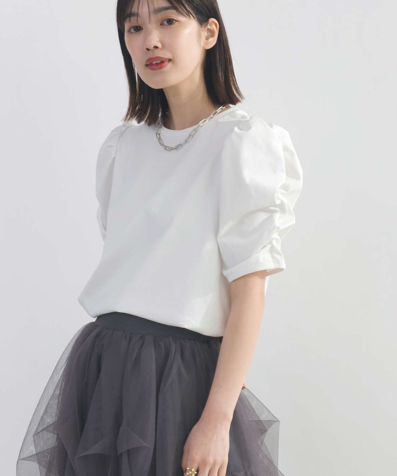 model：H162　着用サイズ：M　オフホワイト