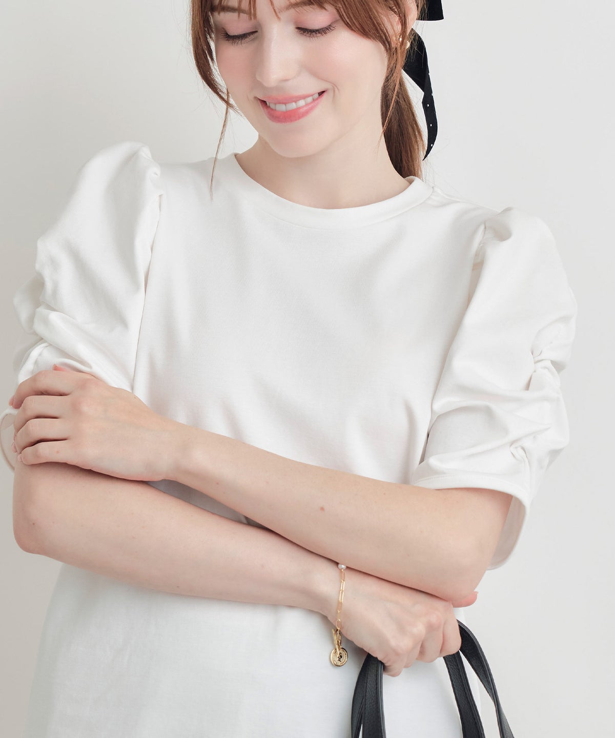 model：H160　着用サイズ：M　オフホワイト