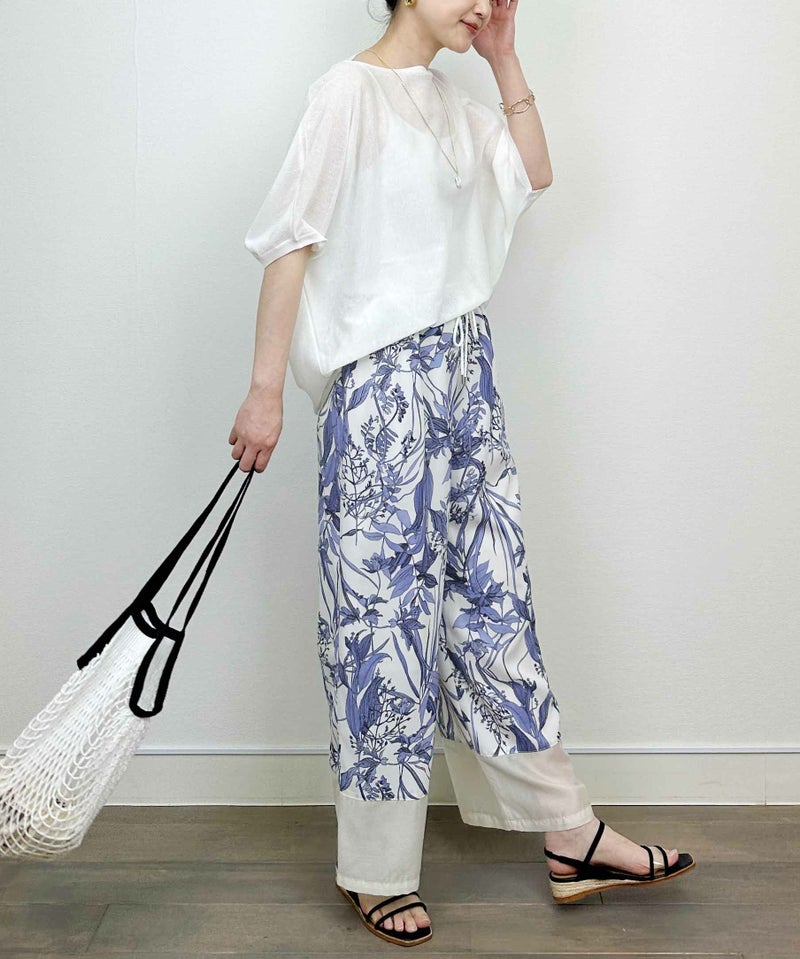 model：H164　着用サイズ：M　オフホワイト