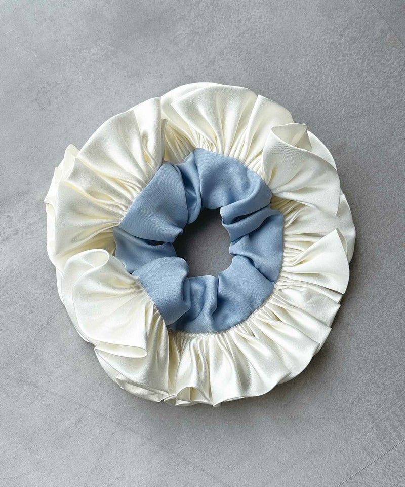 サックスブルー