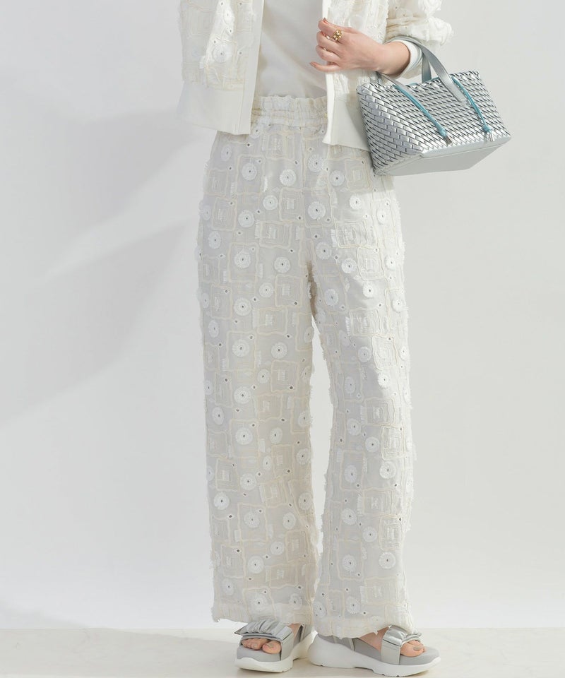 model：H162　着用サイズ：M　オフホワイト（セットアップで）