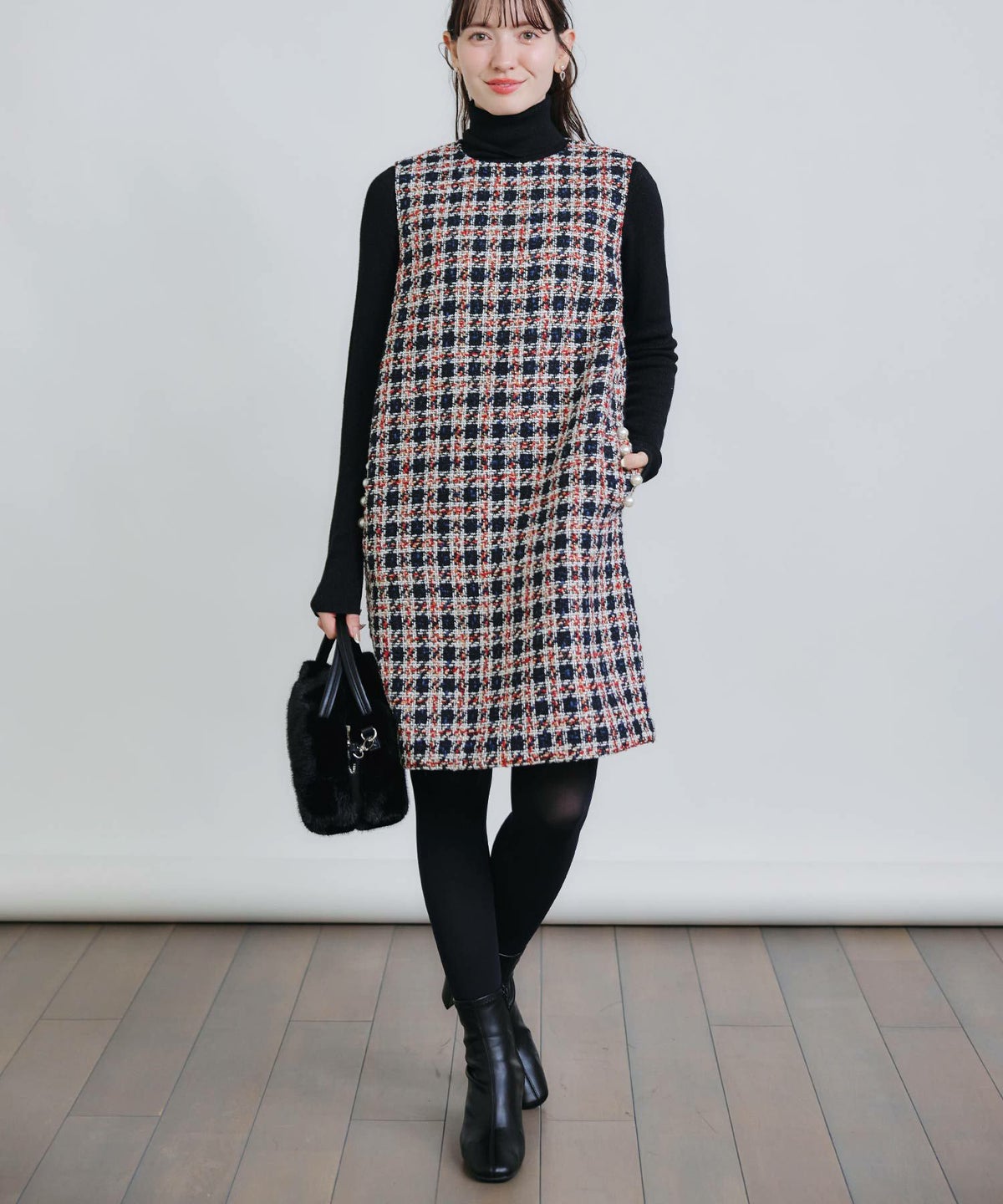 model：H155　着用サイズ：M　レッド系その他