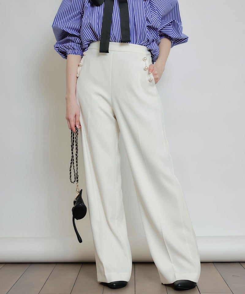 model：H160　着用サイズ：M　オフホワイト