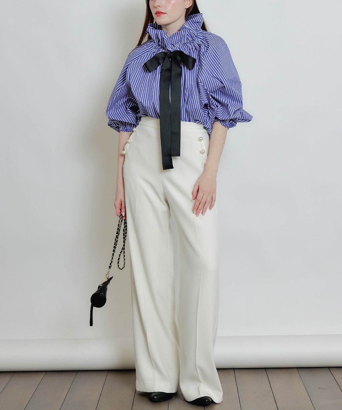 model：H160　着用サイズ：M　オフホワイト