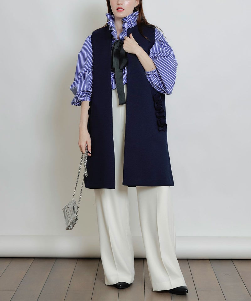 model：H160　着用サイズ：M　オフホワイト