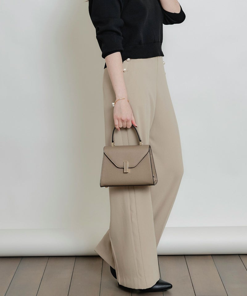 model：H160　着用サイズ：M　ベージュ