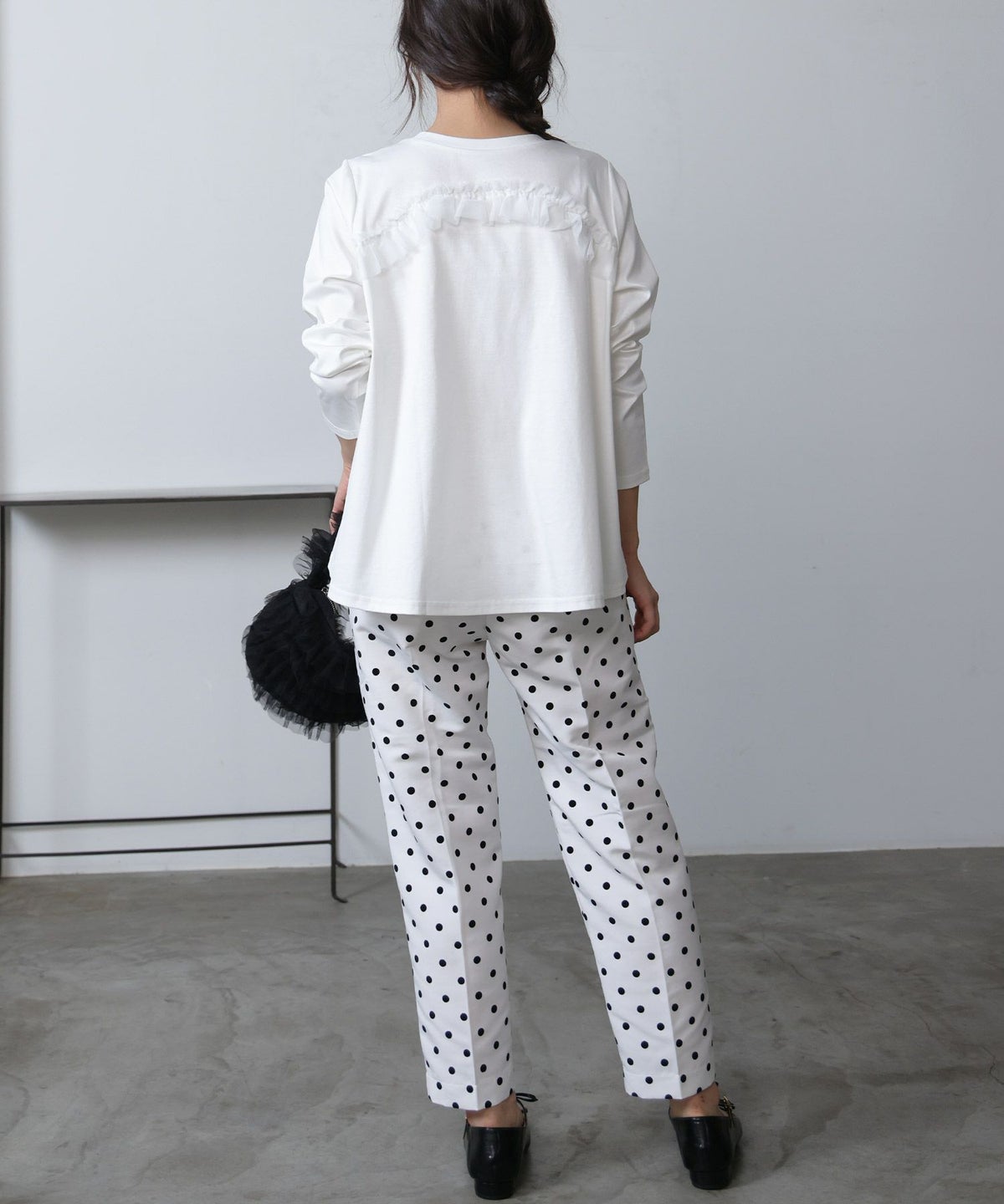 model：H160　着用サイズ：M　オフホワイト