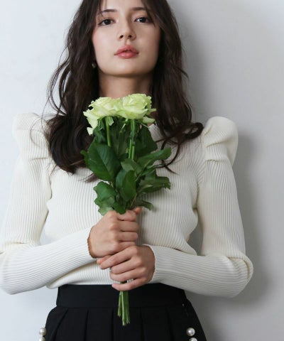 model：H160　着用サイズ：M　オフホワイト