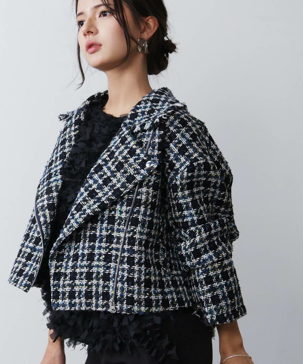 model：H160　着用サイズ：M　ブルー系その他