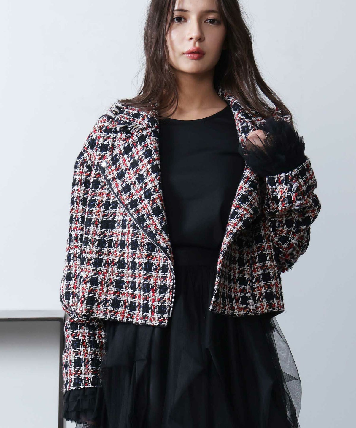 model：H160　着用サイズ：M　レッド系その他