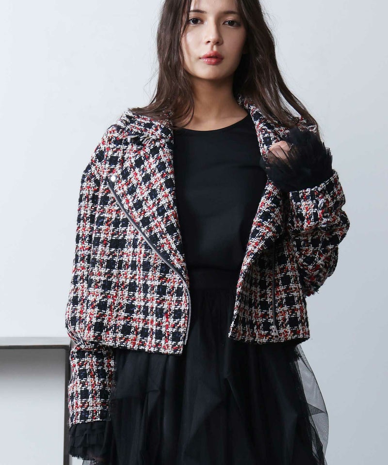 model：H160　着用サイズ：M　レッド系その他