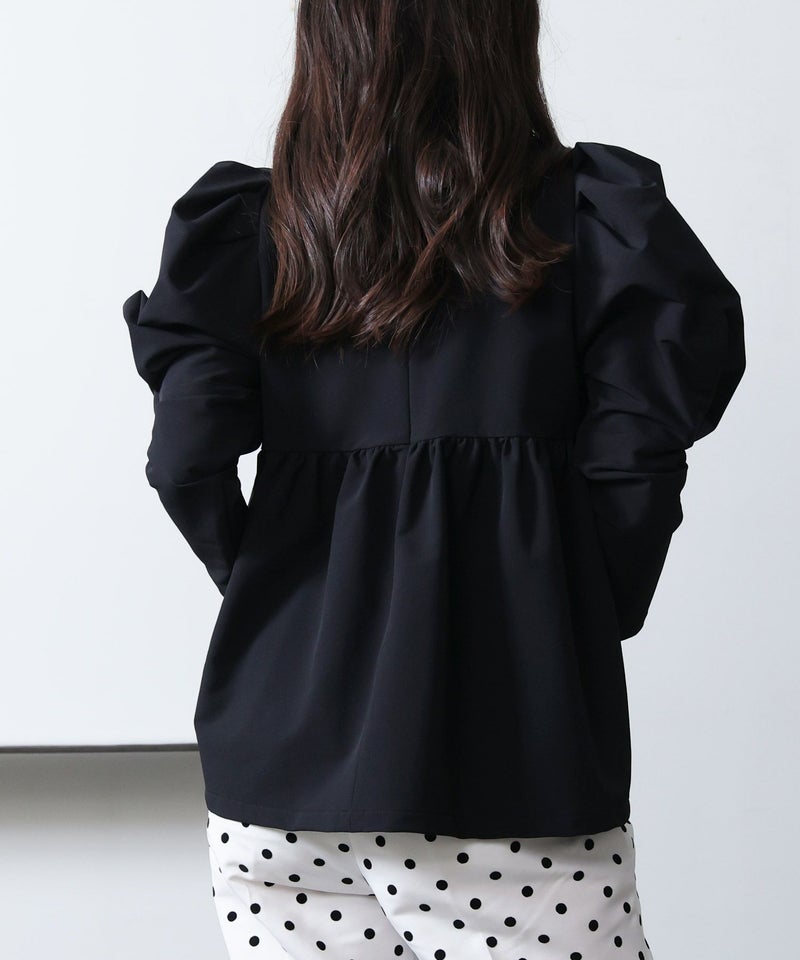 model：H160　着用サイズ：M　ブラック